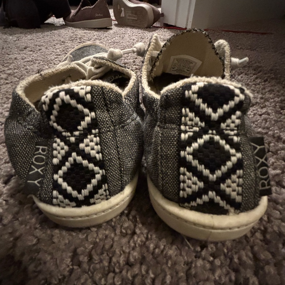 Roxy Shoes - Black and White Pattern